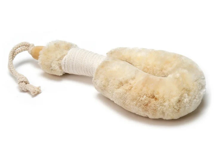 Soft Jute 9" White Body Brush - Image 2